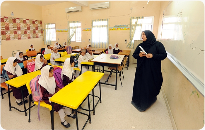 وزارة التربية والتعليم تطبق تدريس  مادة اللغة الفرنسية كمادة اختيارية  في مرحلة التعليم ما بعد الأساسي