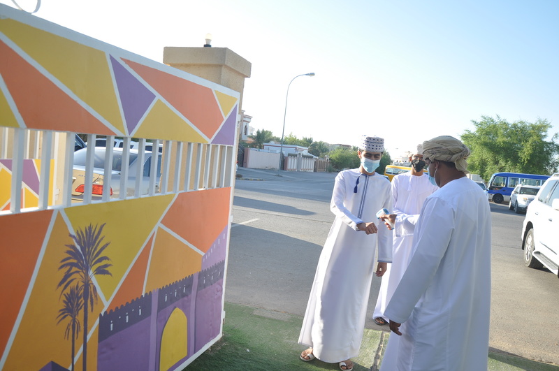 وسط إجراءات احترازية ووقائية بدء الدراسة بمدارس تعليمية محافظة الظاهرة 