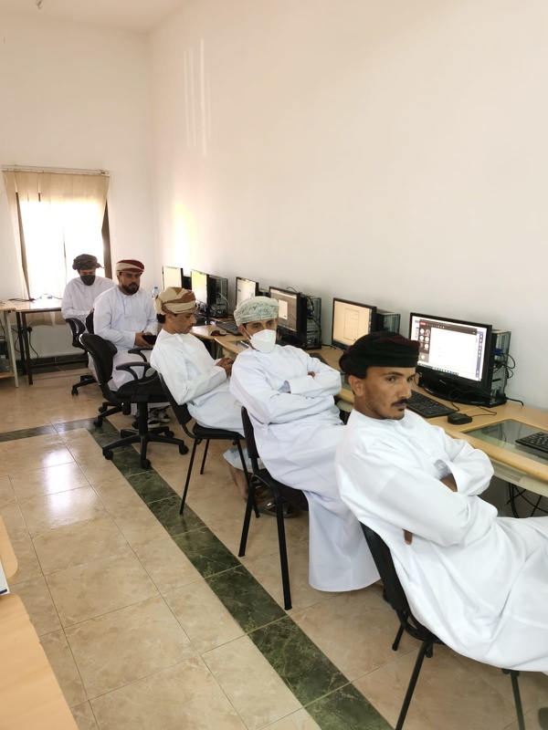 ختام البرنامج التدريبي تطبيقات حديثة لتفعيل مراكز مصادر التعلم بتعليمية ظفار