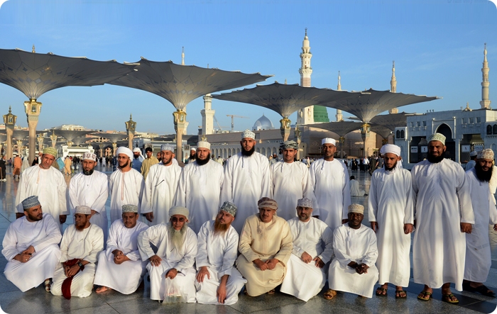 التربية والتعليم تنظم رحلة تكريمية لمعلميها إلى الديار المقدسة