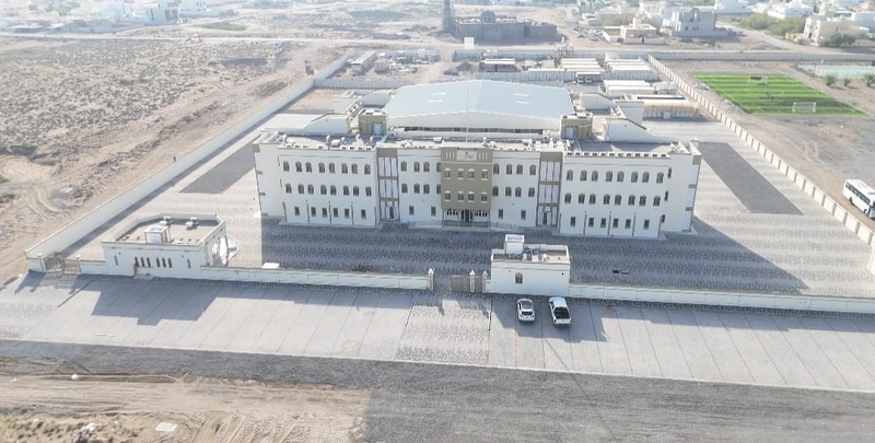 106008 طالبا وطالبة و 7680 معلما ومعلمة و 154 مدرسة بتعليمية جنوب الباطنة