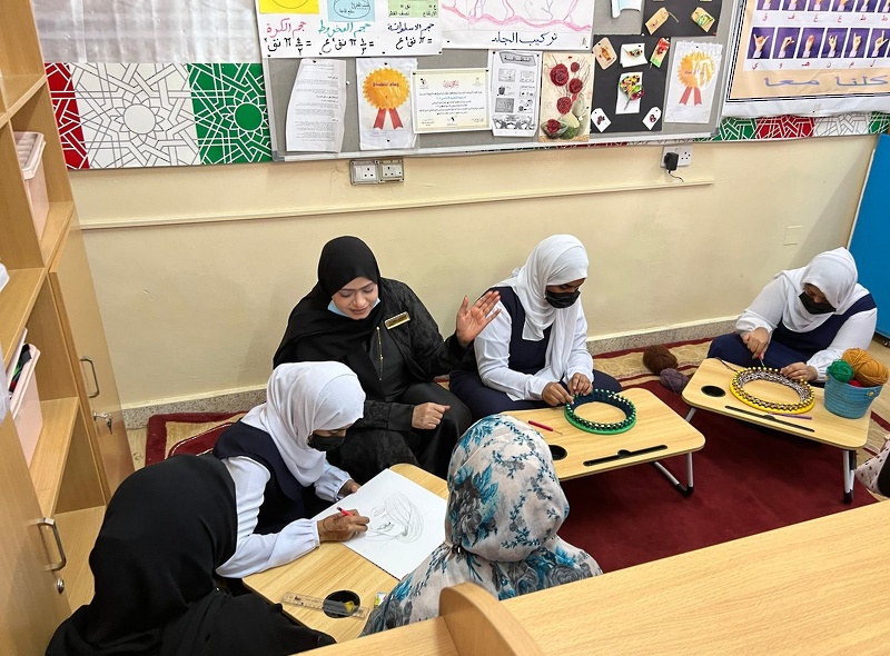 فريق من المختصين بالمديرية العامة للتربية الخاصة والتعلم المستمر يزورن تعليمية ظفار 