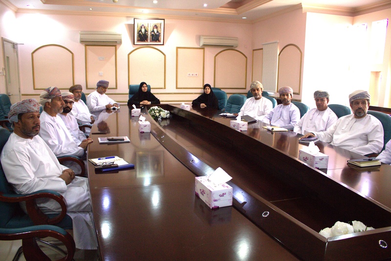 تدشين منظومة  تصحيح الإلكترونية بتعليمية محافظة  الظاهرة