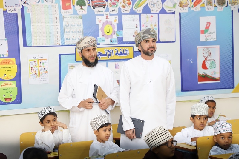 بدء التقييم المركزي لجائزة “أوميفكو” للإبداع المدرسي بتعليمية ظفار