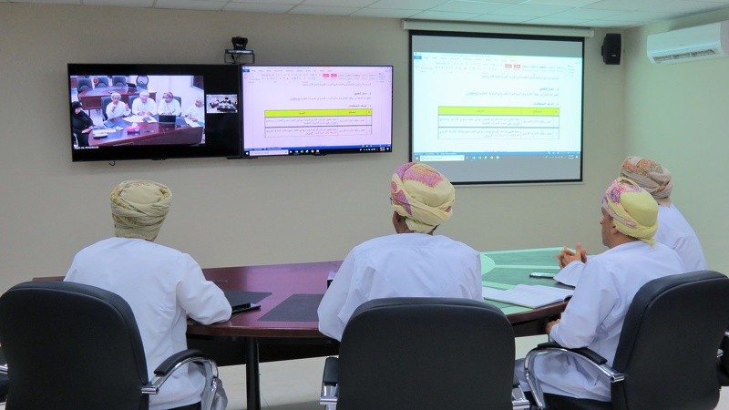 مراجعة وثائق دوائر تنمية الموارد البشرية بالمديريات التعليمية المختلفة للتحديث