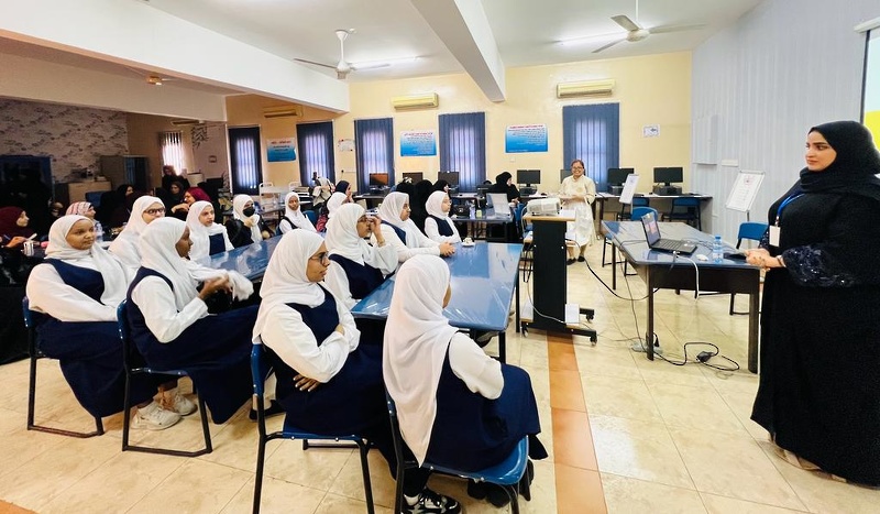 ملتقى الرياضيات لمعلمات ومشرفات مدارس تعليمية ظفار الحلقة الثانية .