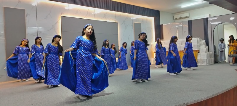  الاحتفال بتكريم الطلبة المجيدين والفائزين في الأنشطة المدرسية بمدارس محافظة الظاهرة