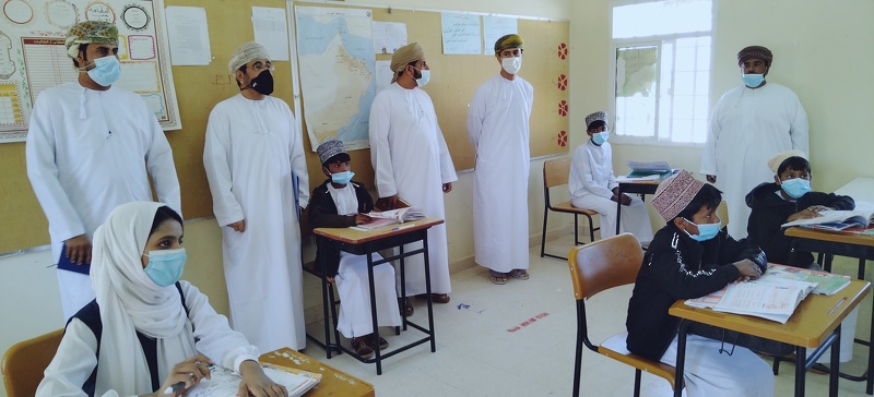 مدير عام تعليمية ظفار يزور مدرستي توسنات واندات بإدارة التربية والتعليم رخيوت. 
