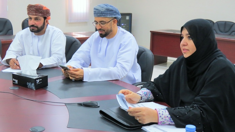 مراجعة وثائق دوائر تنمية الموارد البشرية بالمديريات التعليمية المختلفة للتحديث