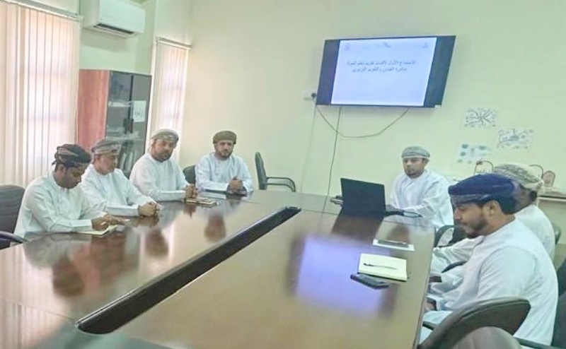 اجتماع قسمي تقويم تعلم المواد بدائرة القياس والتقويم التربوي  