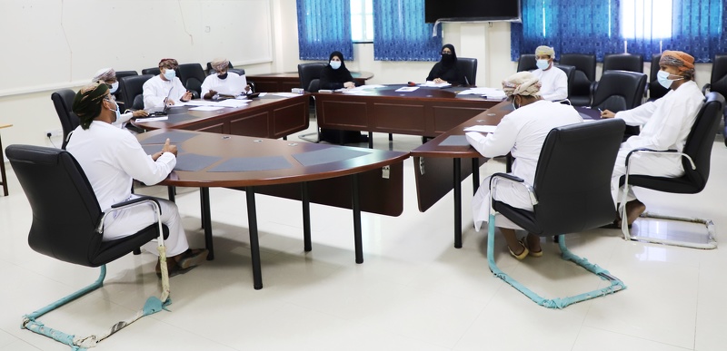 بدء المقابلات الفنية للمرشحين للوظائف الإشرافية والإدارية بتعليمية ظفار