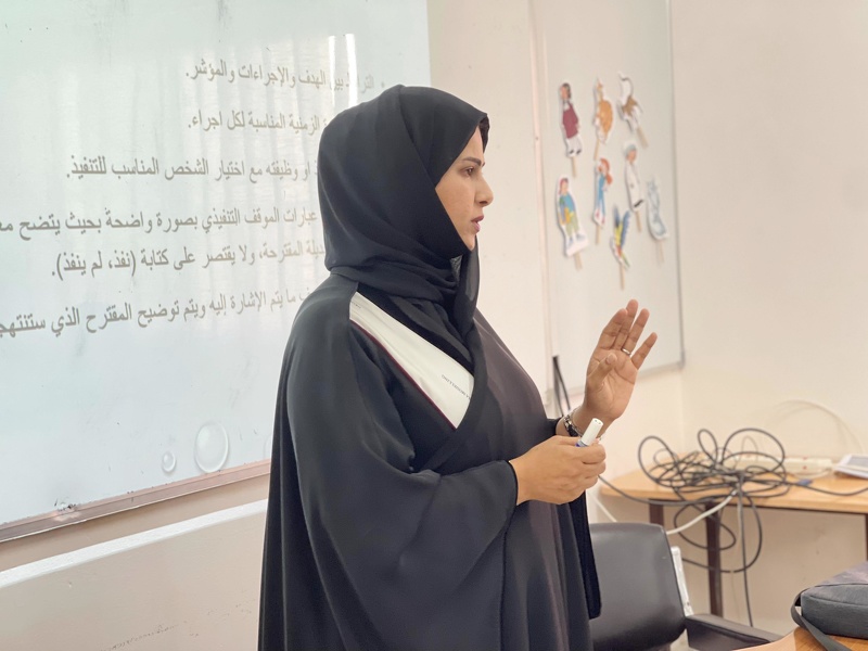 دائرة المدارس الخاصة بتعليمية ظفار تنفذ برنامج تدريبي للهيئة الادارية بالمدارس الخاصة