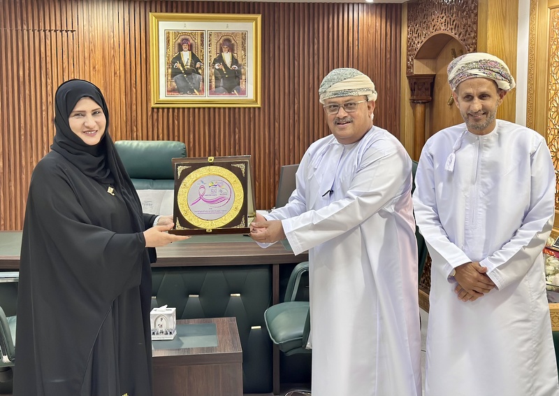 استعراض جهود تعليمية ظفار في نشر ثقافة العمل التطوعي