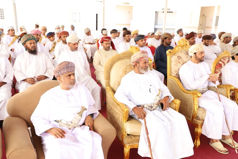 تكريم الطلبة المجيدين في التحصيل الدراسي بمدرسة حدبين للبنين