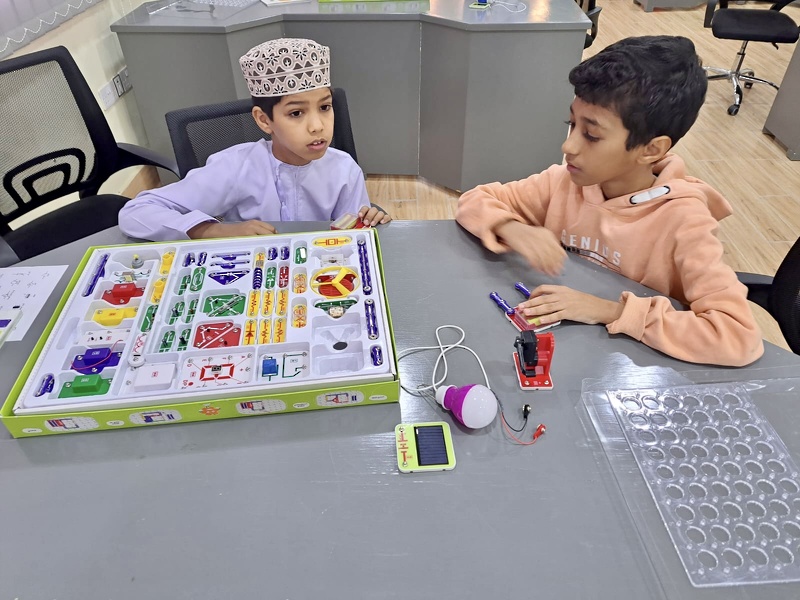 ختام البرنامج التعليمي الشتوي لطلبة تعليمية ظفار