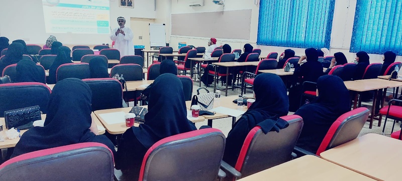 تدريب المعلمات الجدد على تدريس مناهج السلاسل العالمية للرياضيات والعلوم كامبريدج للصفوف ١- ٤