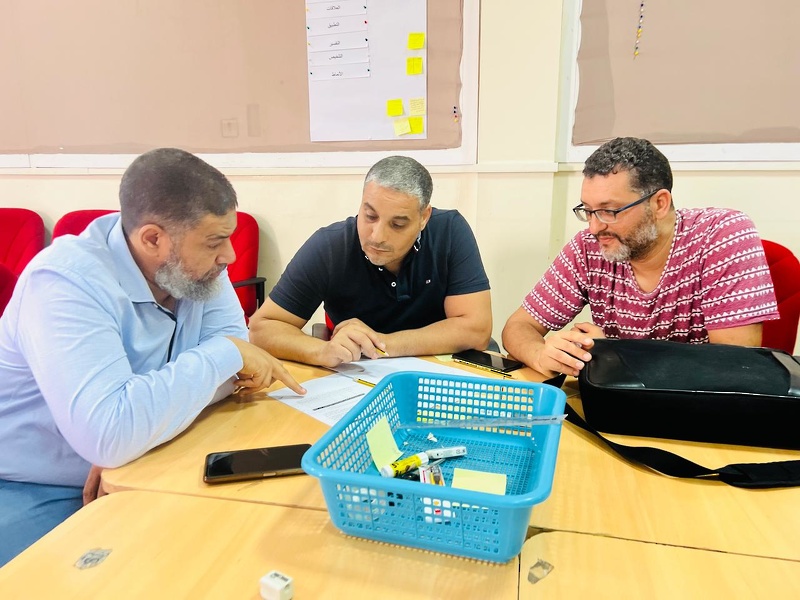 للاسبوع الثاني  تستكمل تعليمية ظفار برنامج تنمية مهارات  التفكير العليا لمعلمي العلوم والمجال الثاني 