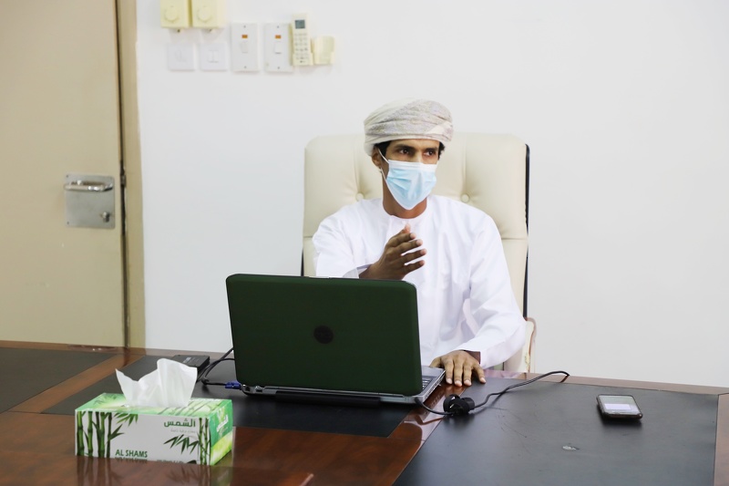 اللجنة الفنية  للرياضة المدرسية بمحافظة ظفار تعقد اجتماعها الأول 