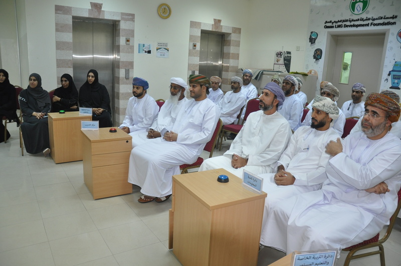  ‏تنظيم مسابقة ثقافية للموظفين بتعليمية بمحافظة الظاهرة