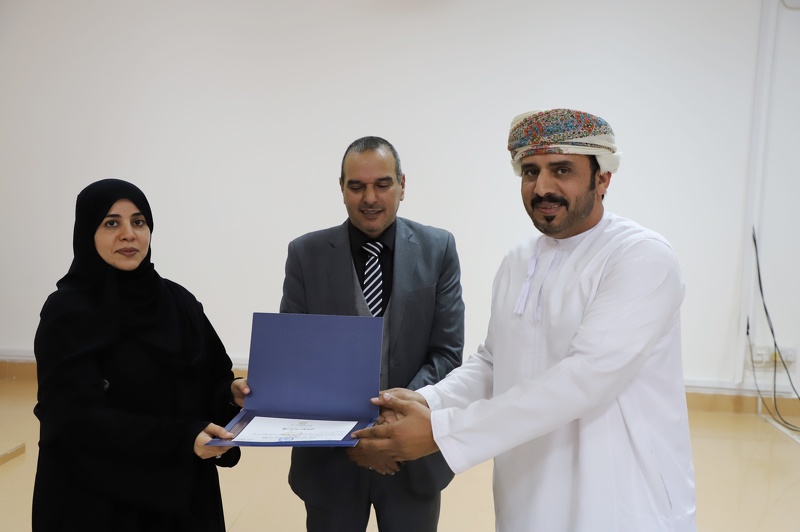 ختام الحلقة التدريبية حول الاستخدامات الحديثة لتطبيقات وبرامج التقنية للعمل عن بعد للمجموعة  الاولى