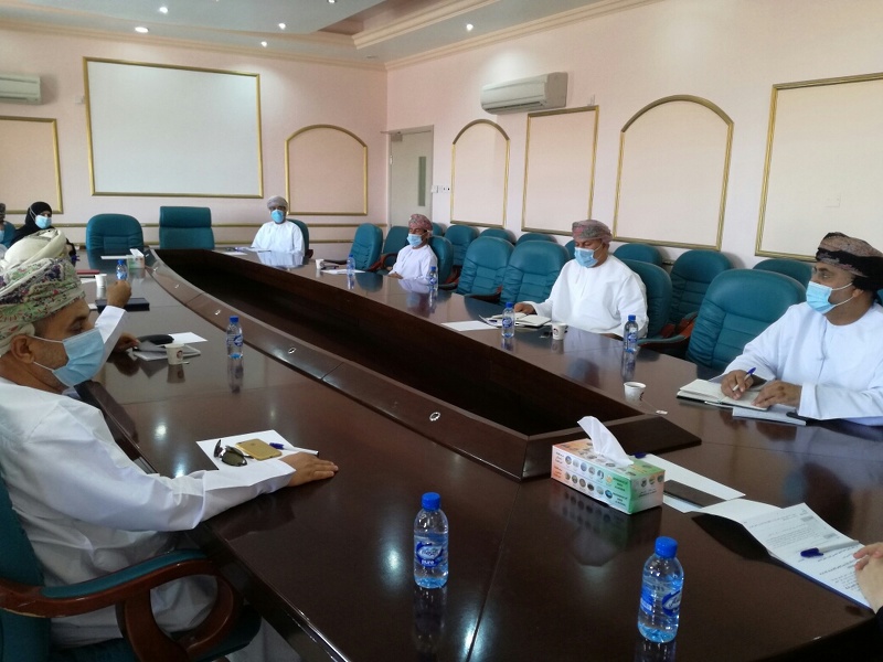 مناقشة الاستعداد لبدء العام الدراسي الجديد بتعليمية محافظة الظاهرة 