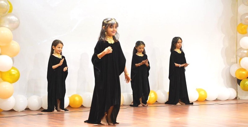 تكريم الطلاب (مستوى KG1 و KG2  ) بمدرسة وهج العلم الخاصة بولاية طاقة 