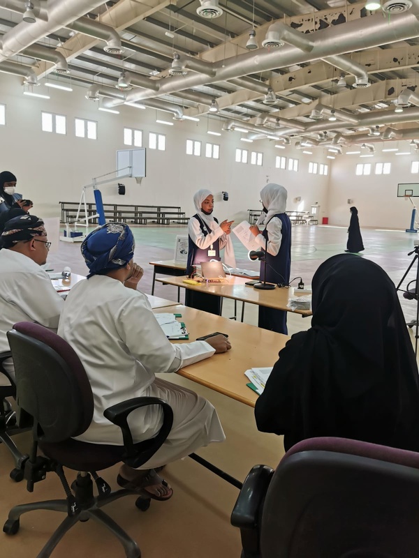 تقييم الابتكارات العلمية الطلابية ببرنامج التنمية المعرفية و برنامج GLOBE ???? البيئي على مستوى مدارس محافظة ظفار