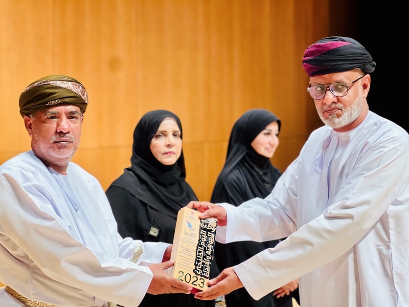 تعليمية ظفار تنظم فعالية تراثية بعنوان( حزاية وطن)