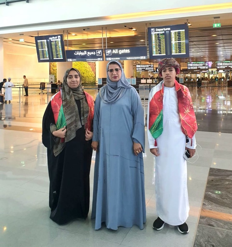 تعليمية شمال الباطنة تشارك في مهرجان الفنون الخليجي بالكويت