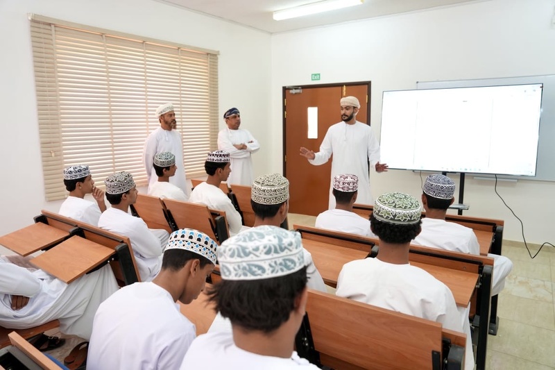 تعليمية جنوب الشرقية تُنظم زيارة لطلبة التعليم المهني والتقني إلى 