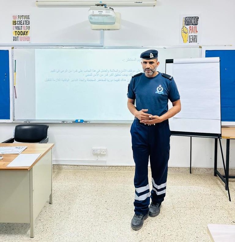 تنفيذ البرنامج التدريبي أمن وسلامة المباني بتعليمية ظفار