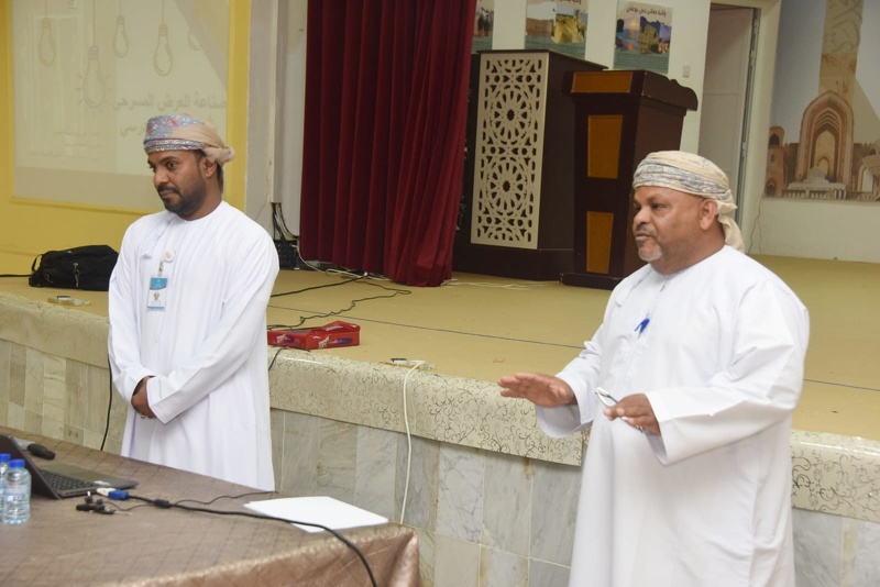 ورشه في المسرح المدرسي 