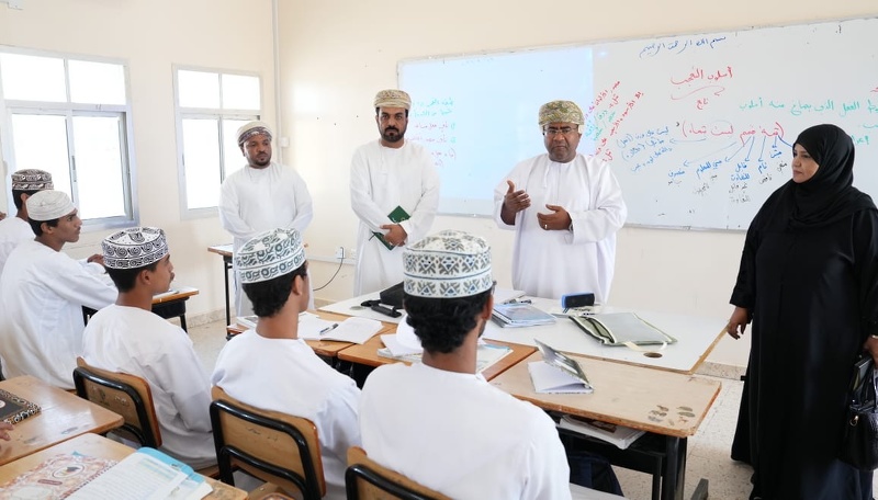 مدير عام تعليمية جنوب الشرقية يزور عددا من المدارس