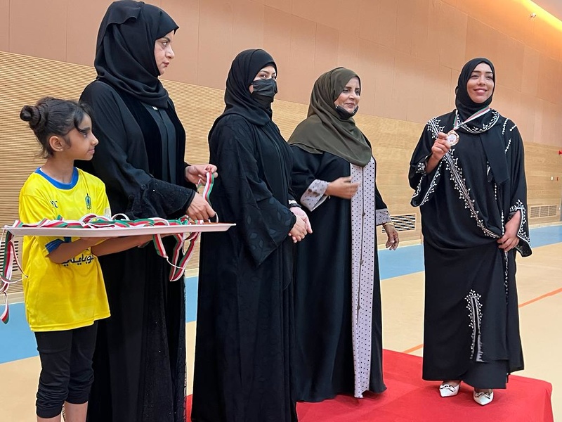 ختام البطولة الرمضانية للفتيات لكرة الطائرة بمجمع السلطان قابوس الشبابي للثقافة والترفية بظفار