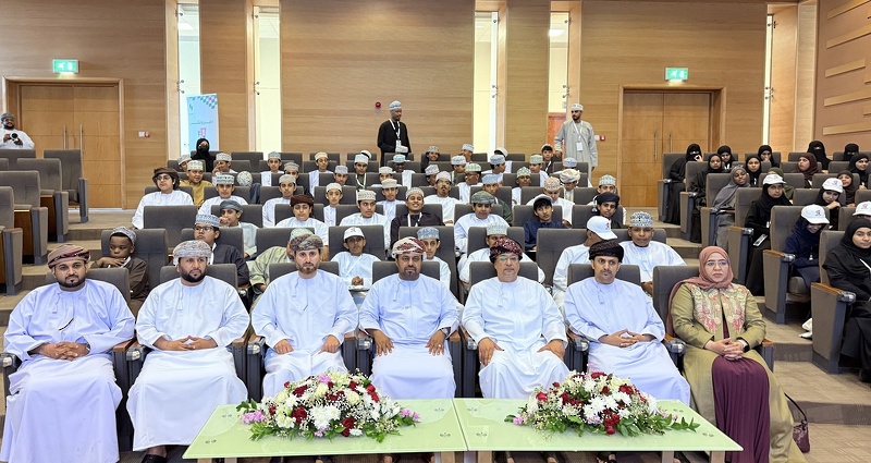 ختام معسكر رواد المستقبل بتعليمية ظفار بمشاركة أكثر من 70 طالبًا وطالبة