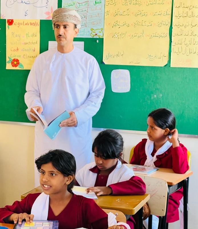 مدير عام تعليمية ظفار يزور  عدد مدارس ولاية المزيونة     