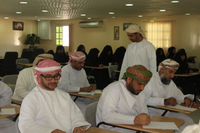 تعليمية البريمي تنظم ورشة تدريب أخصائيي الأنشطة المدرسية