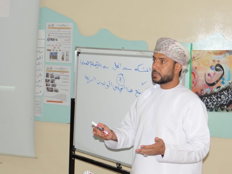 مشغل بعنوان أساسيات المناظرات وبناء الموقف