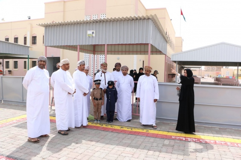 اصداء واسعة بمناسبة فوز تعليمية شمال الباطنة بالمراكز الاولى في جائزة شل للسلامة على الطريق 