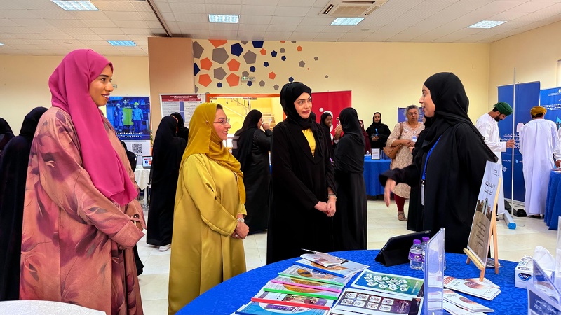 مدرسة لبابة بنت الحارث( ٩-١٢) تنظم ملتقى ( مستقبلك يبدأ من هنا )