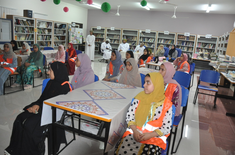 تحت شعار صيفي رؤية وبناء تواصل مناشط المراكز الصيفية بمحافظة الظاهرة 