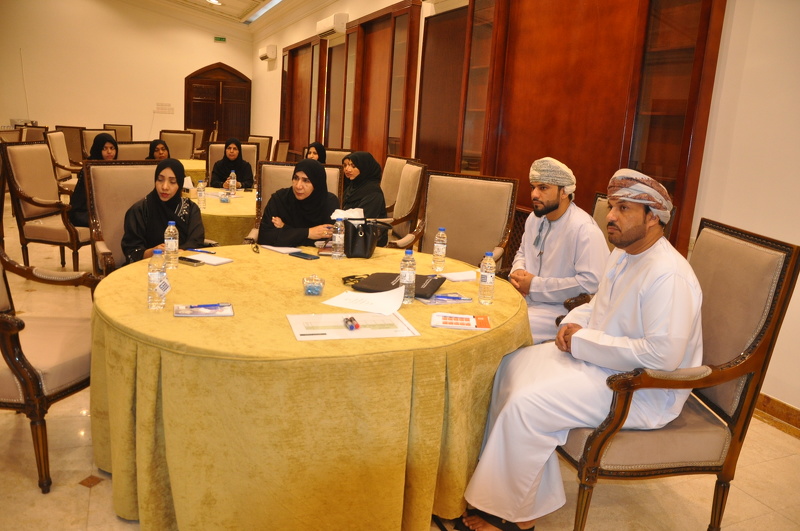 انطلاق البرنامج التدريبي حول إدارة الأداء وفق منظومة إجادة القياس والأداء الفردي  بتعليمية محافظة الظاهرة