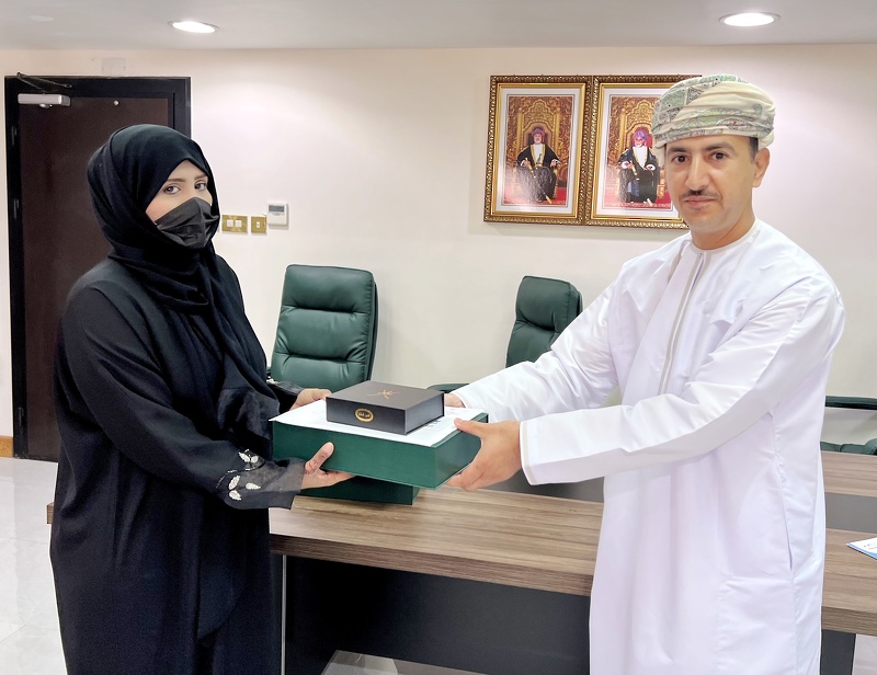 تكريم الفائزين في مسابقة الاحتفاء باليوم الخليجي للموهبة والإبداع بتعليمية ظفار