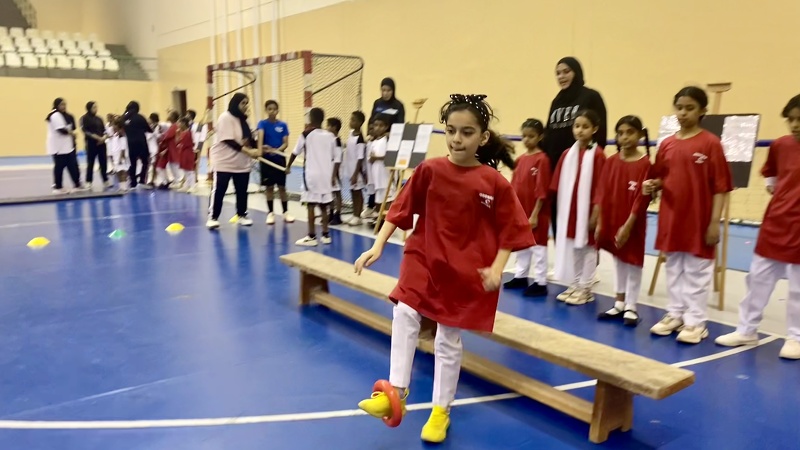 تنظيم ملتقى التطبيقات العملية لاختبارات الأداء العملي القياسات الحركية لطلبة مدارس  الحلقة الأولى بتعليمية ظفار