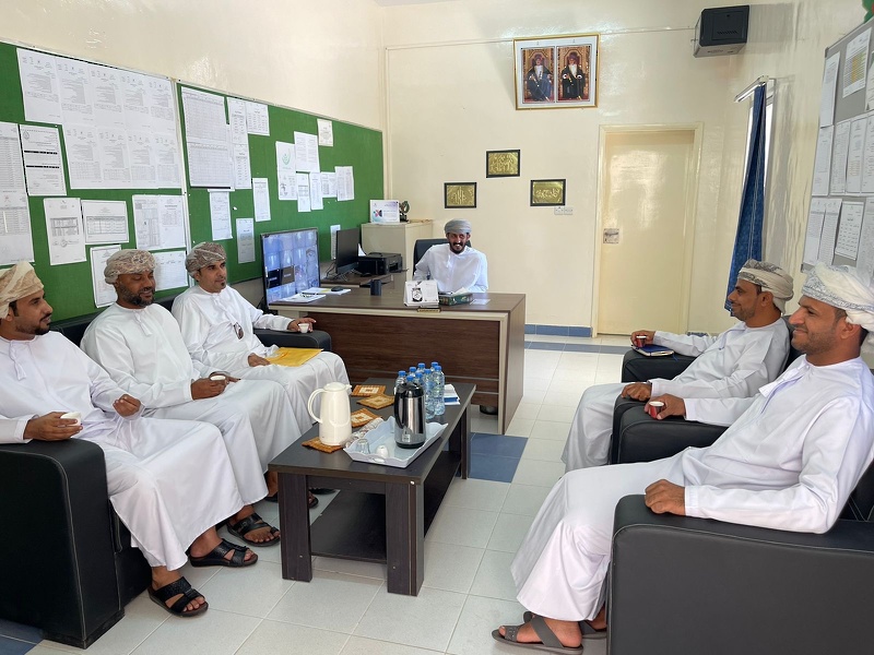 زيارة فريق احلال اجهزة التكيف لعدد من مدارس تعليمية ظفار