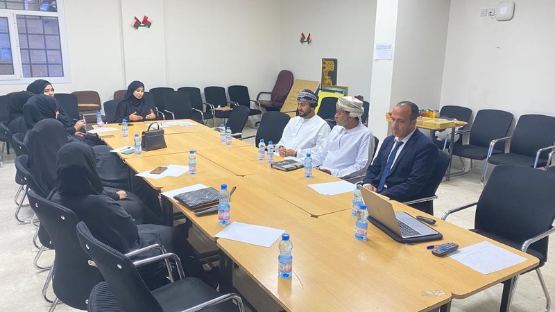 اجتماع لجنة التقنيات الجغرافية الحديثة بمحافظة ظفار  