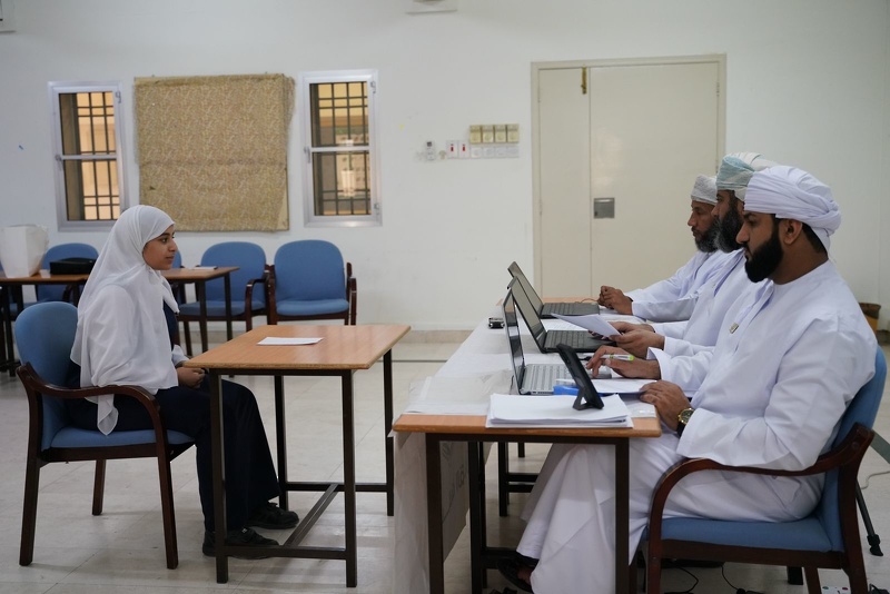 تقييم 396 طالباً بمدارس محافظة الظاهرة لمسابقة القرآن الكريم