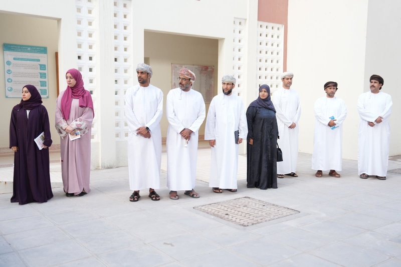 زيارة اللجنة الفنية على مستوى الوزارة لجائزة أوميفكو للإبداع المدرسي