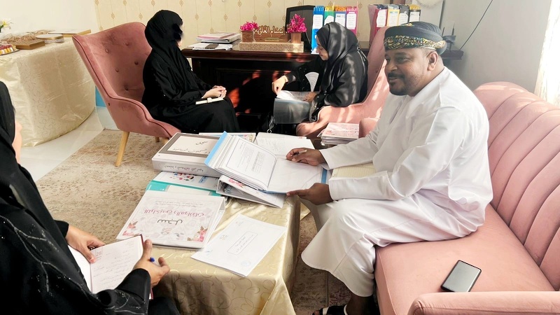 زيارة فريق من دائرة التعليم المبكر لتعليمية محافظة جنوب الشرقية