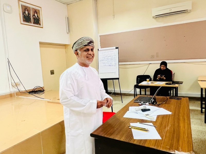 تعليمية ظفار تستكمل ورشة الحقيبة التدريبية الثانية  حول تقييم الأداء الفعلي للموظف في منظومة الإجادة لقياس الأداء الفردي 